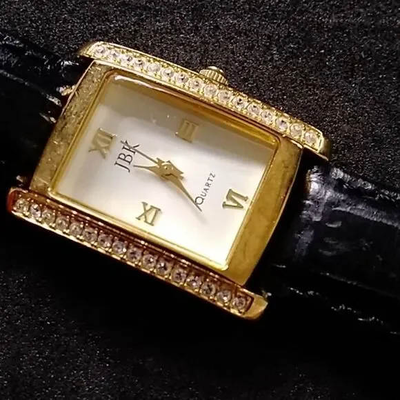 JBK QUARTZ BRACELET WATCH ⌚